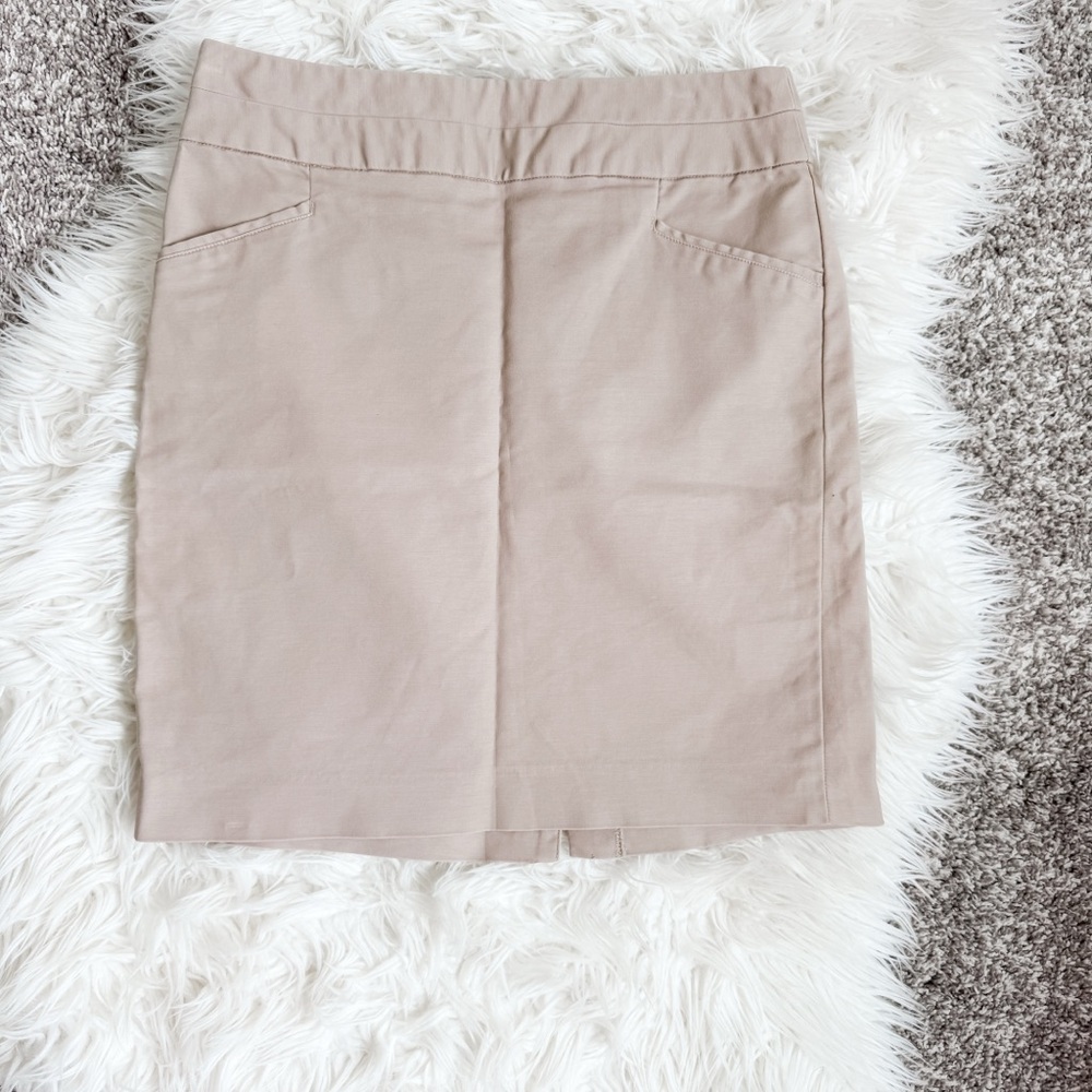 Banana Republic Tan Pencil Skirt Size 4